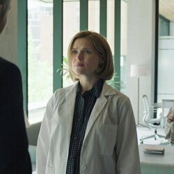 Britt Lower y Erin Richards en 'Episode #1.5' de 'I Will Find You'