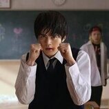 Oji Suzuka en 1x01 'Episode #1.1' de 'Hit viral'