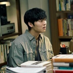 Choi Hyun-wook en el 1x01 de '? ?? ??'