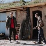 José Manuel Poga y Julián Villagrán en el 1x02 de '33 días'