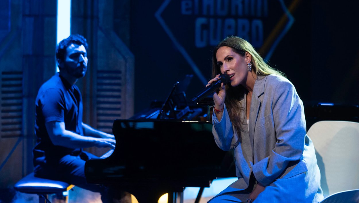 Malú durante su actuación en 'El hormiguero'