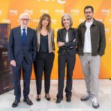 José Luis Sastre junto al equipo de 'El juicio' de TVE