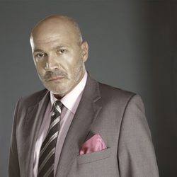 Juan Fernández en una foto promocional de 'Los exitosos Pells' en Cuatro