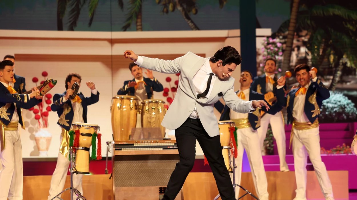 J Kbello como Elvis Presley en 'Tu cara me suena'