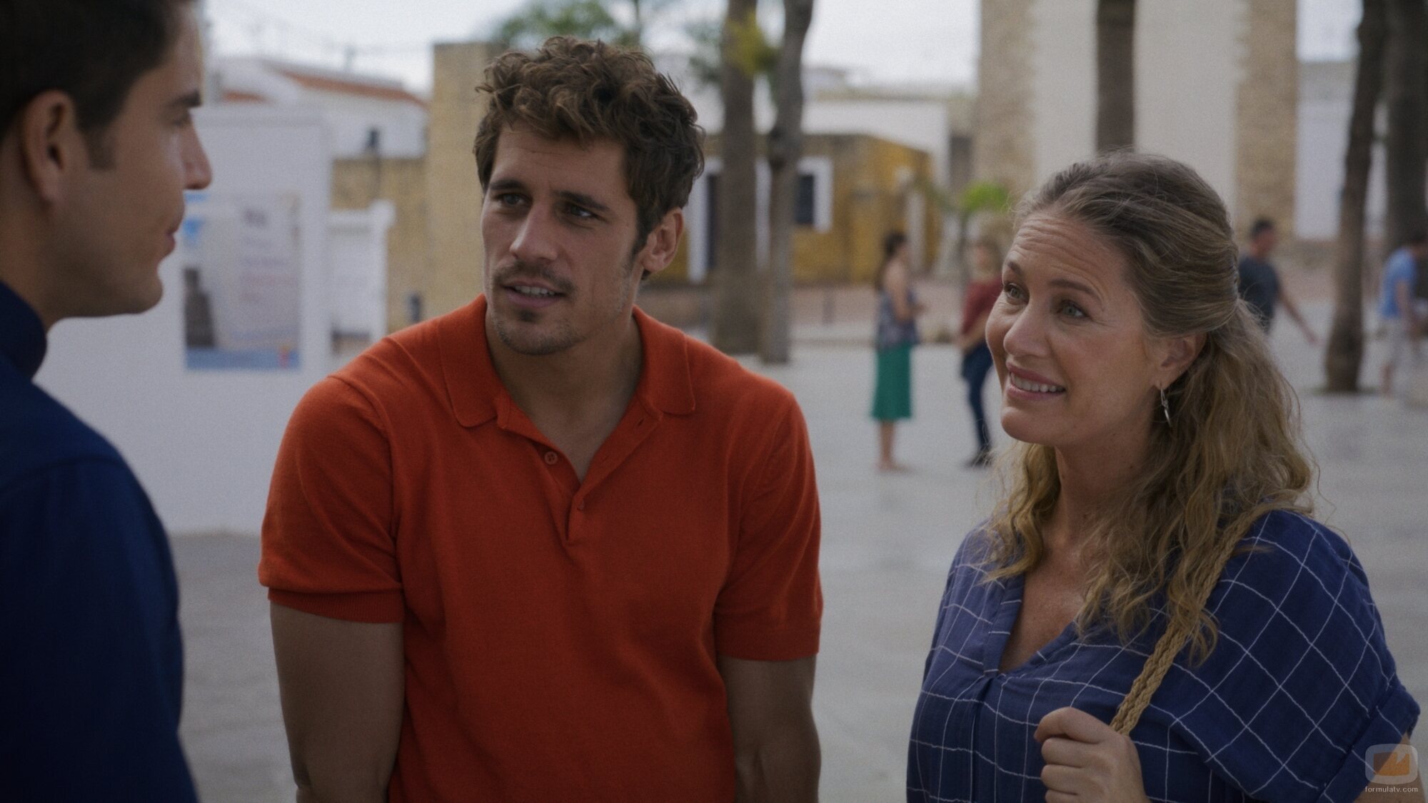 Martiño Rivas en 1x01 titulado 'La Isleta' de 'Ella, maldita alma'