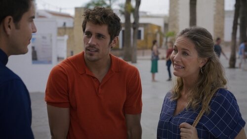 Martiño Rivas en 1x01 titulado 'La Isleta' de 'Ella, maldita alma'