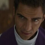 Maxi Iglesias en la temporada 1 y el capítulo 01 de 'Ella, maldita alma'