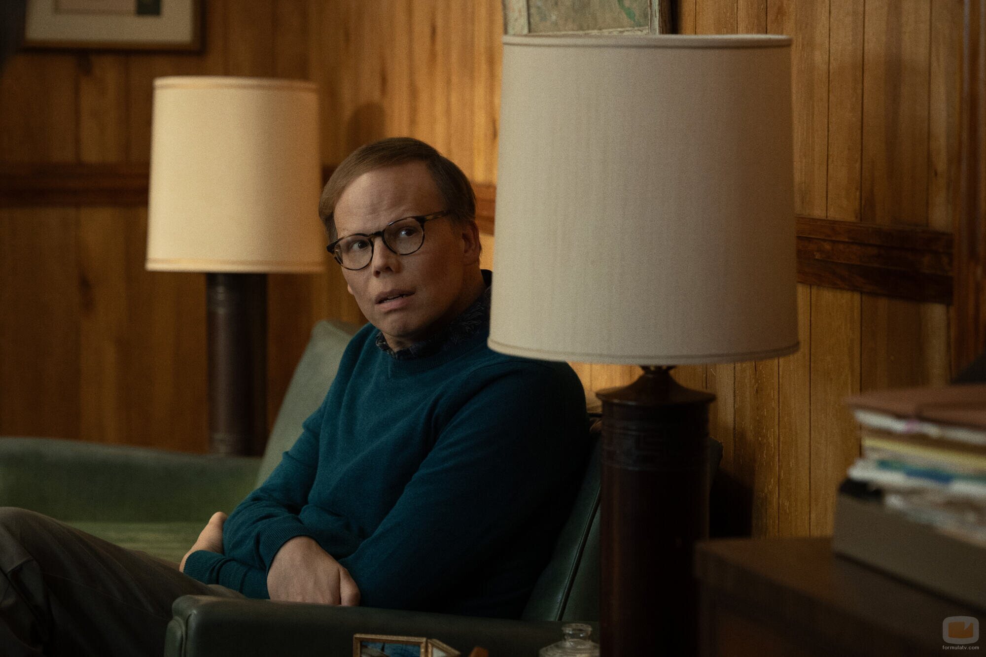 Jeff Hiller en el 1x05 de 'La maldición de Widow's Bay'