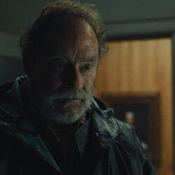 Stephen Root en Capítulo 9 titulado 'Refugio de emergencia' de 'La maldición de Widow's Bay'