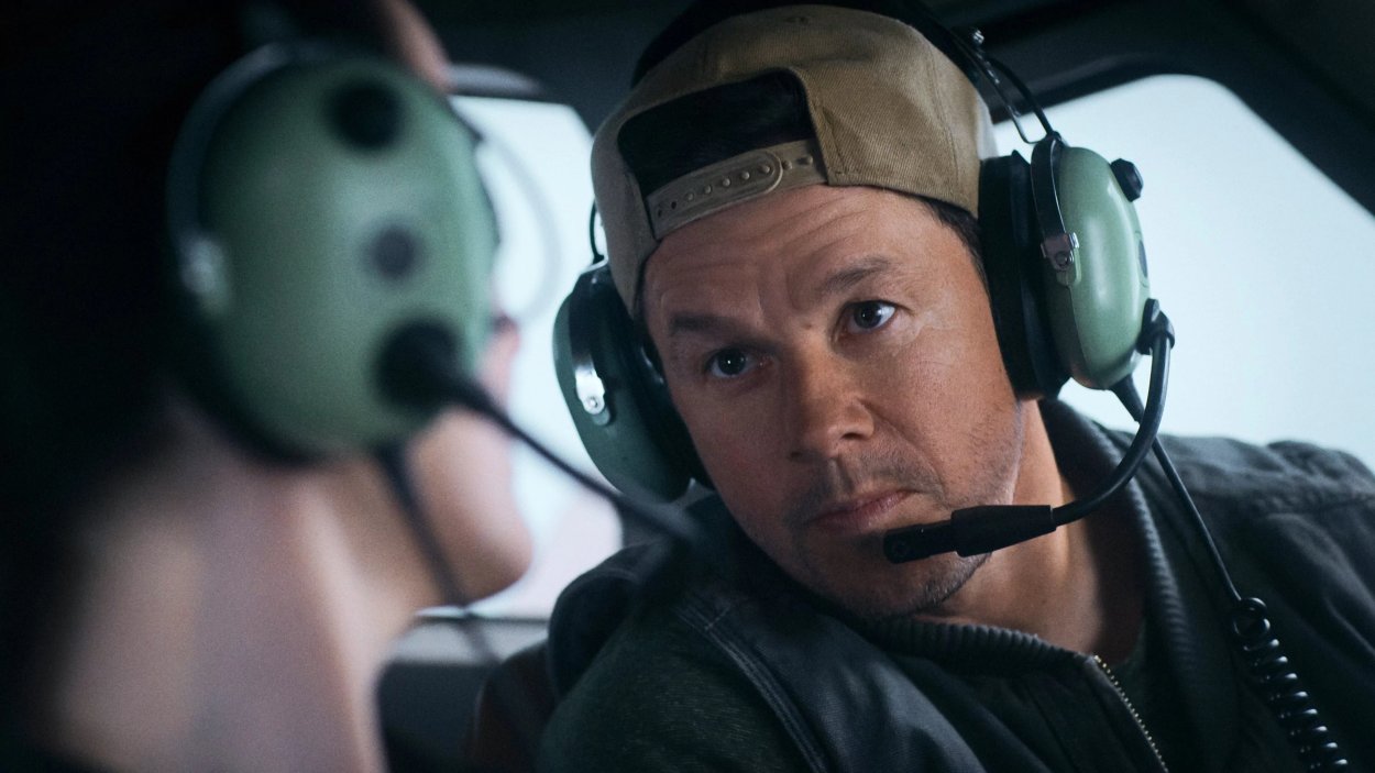 Mark Wahlberg en la película "Amenaza en el aire"