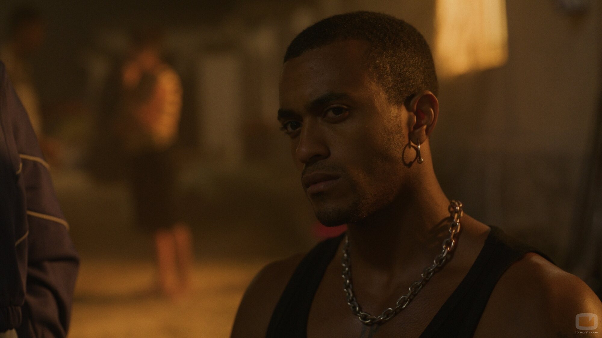 Jean Zambrano en la temporada 1 y el capítulo 02 de 'Ella, maldita alma'