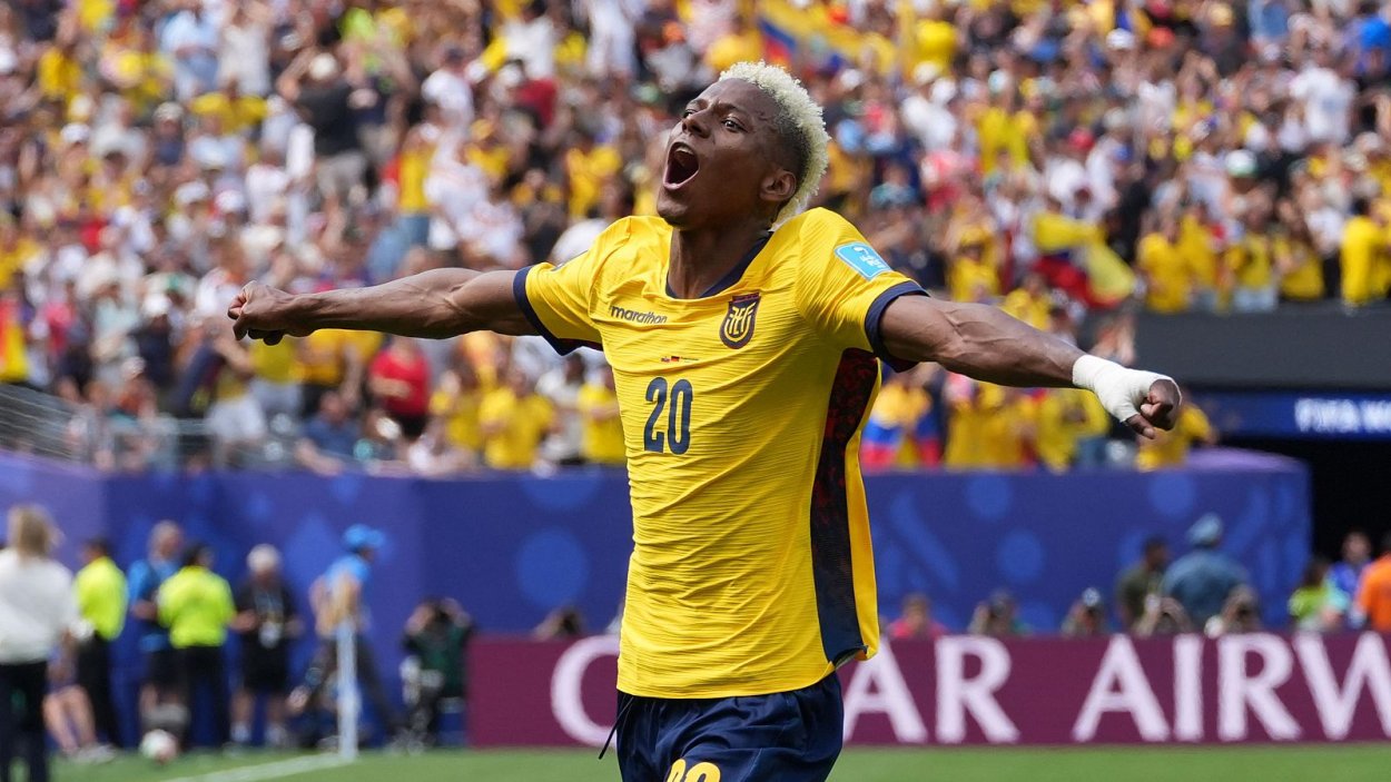 Angulo tras celebrar su gol en el partido entre Ecuador y Alemania del Mundial 2026
