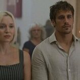 Martiño Rivas y Karina Kolokolchykova en la temporada 1 y el capítulo 03 de 'Ella, maldita alma'