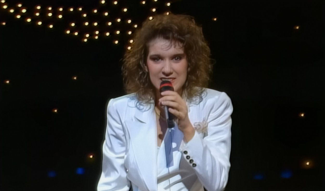 Céline Dion, durante su participación en el Festival de Eurovisión en 1988