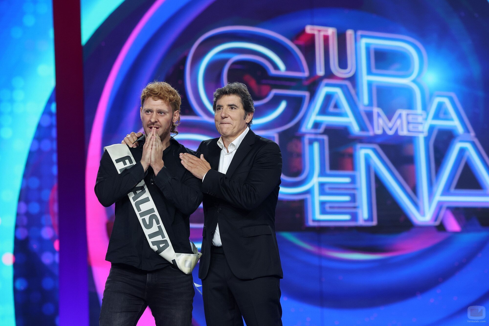 J Kbello y Manel Fuentes en la primera semifinal de 'Tu cara me suena 13'