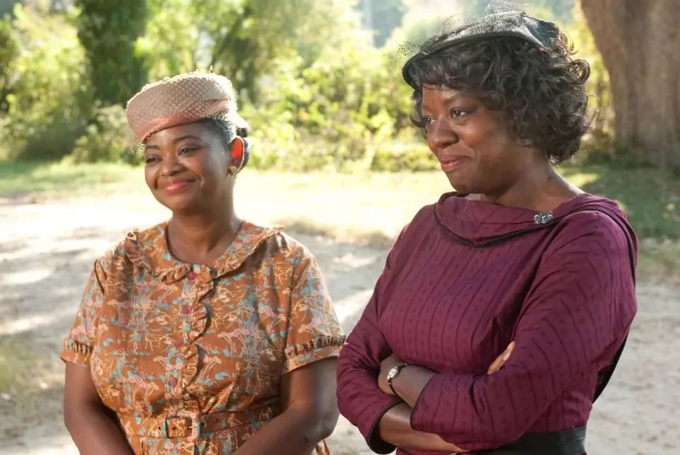 Octavia Spencer y Viola Davis en una escena de "Criadas y Señoras"