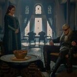 Olivia Cooke y Ewan Mitchell en el 3x01 de 'House of the Dragon'