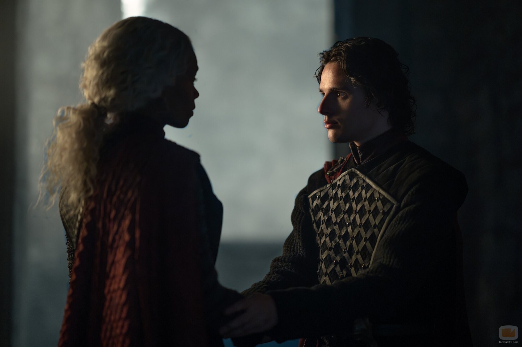 Bethany Antonia y Harry Collett en el 3x01 de 'La Casa del Dragón'