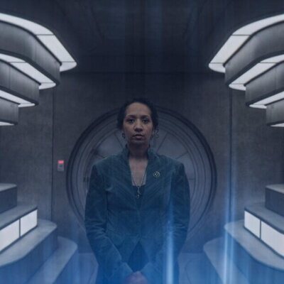 Alexandria Riley en Capítulo 1 titulado '¿Quién eres tú?' de 'Silo'