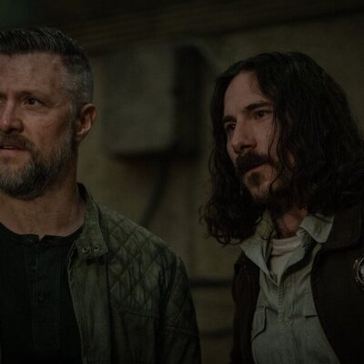 Billy Postlethwaite y Shane McRae en Capítulo 1 titulado '¿Quién eres tú?' de 'Silo'