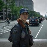 Jessica Brown Findlay en 3x01 '¿Quién eres tú?' de 'Silo'