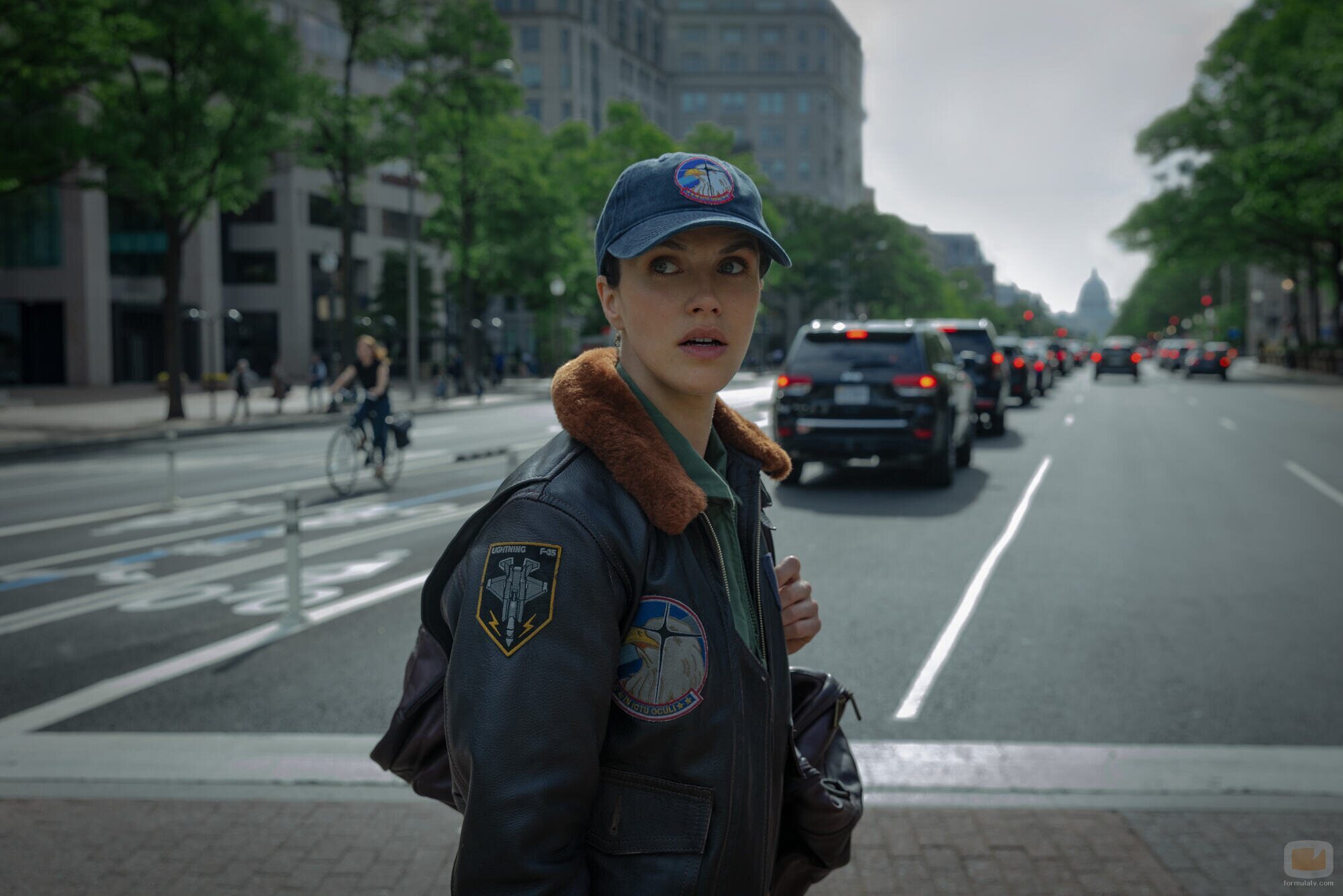 Jessica Brown Findlay en 3x01 '¿Quién eres tú?' de 'Silo'