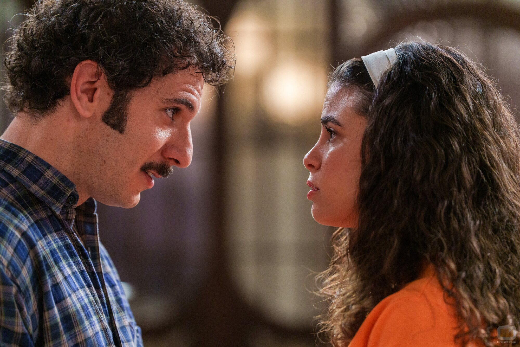 Carlos Troya y Dèlia Brufau en la temporada 3 y el capítulo 123 de 'Sueños de libertad'