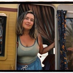 Still de Clara Sans en una foto promocional de 'Toda la verdad de mis mentiras'