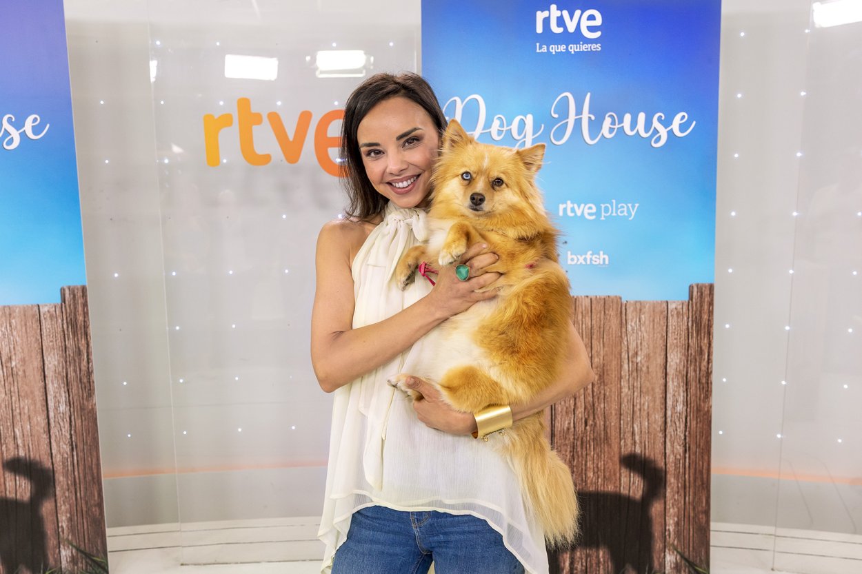 Chenoa presenta la temporada 2 de 'Dog House'