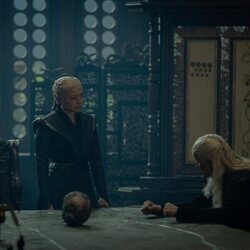 Matt Smith y Emma D'Arcy en 'Tumbleton' de 'House of the Dragon'
