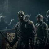 Freddie Fox y Fabien Frankel en el 3x04 de 'La Casa del Dragón'