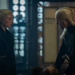 Emma D'Arcy y Matt Smith en 3x04 'Tumbleton' de 'La Casa del Dragón'