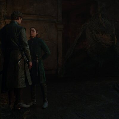 Escena de Benjamin Evan Ainsworth y James Norton en Capítulo 4 titulado 'Tumbleton' de 'La Casa del Dragón'