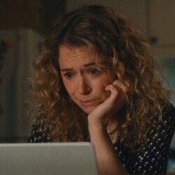 Tatiana Maslany en el 1x05 de 'Satisfacción garantizada'