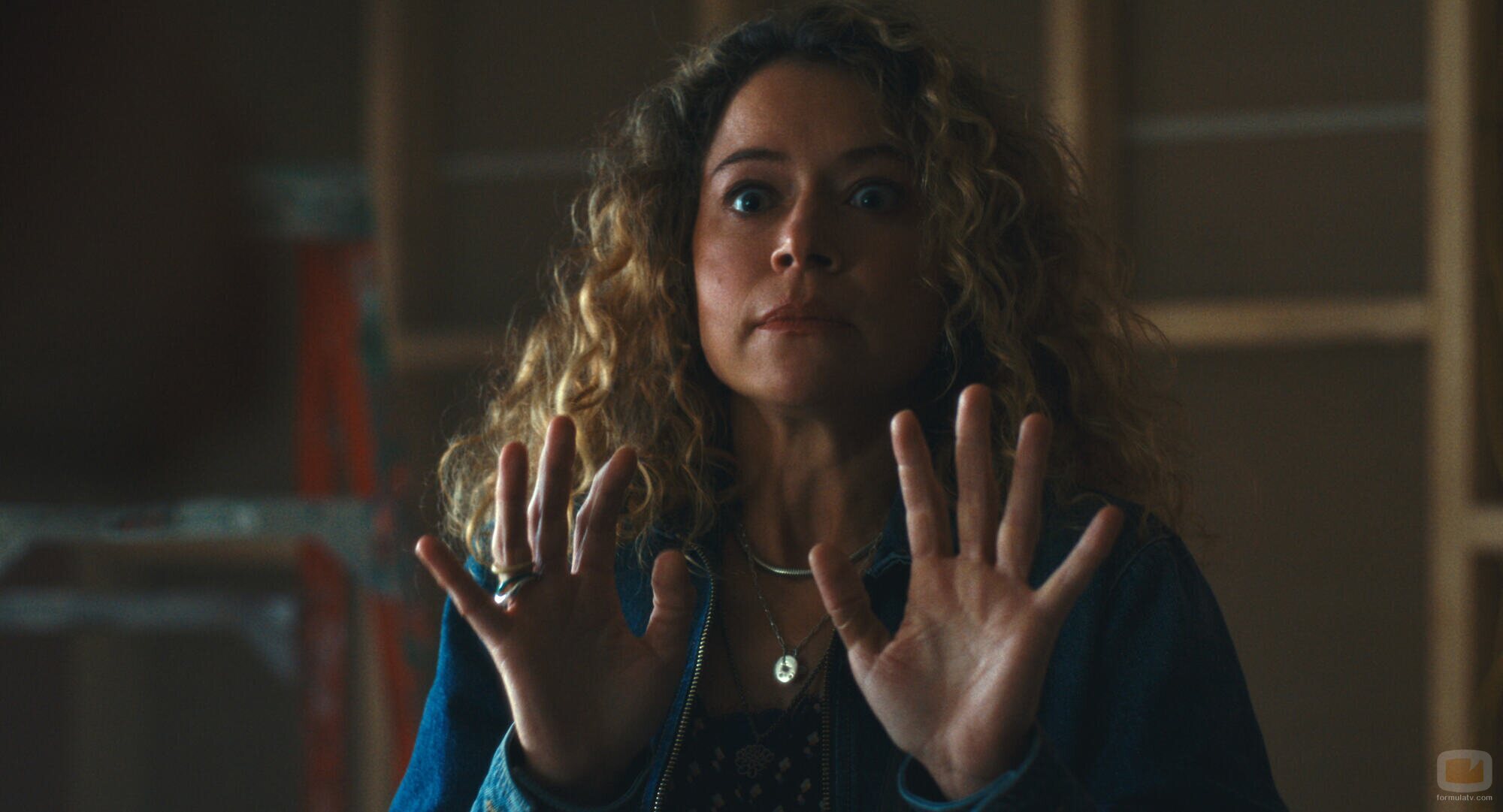 Tatiana Maslany en Capítulo 5 titulado 'Estafador' de 'Satisfacción garantizada'