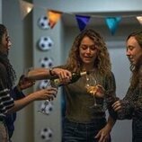 Tatiana Maslany en Capítulo 6 titulado 'Rosas' de 'Satisfacción garantizada'