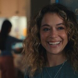 Tatiana Maslany en el 1x06 de 'Satisfacción garantizada'