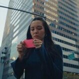 Kiarra Hamagami Goldberg en el 1x08 de 'Satisfacción garantizada'