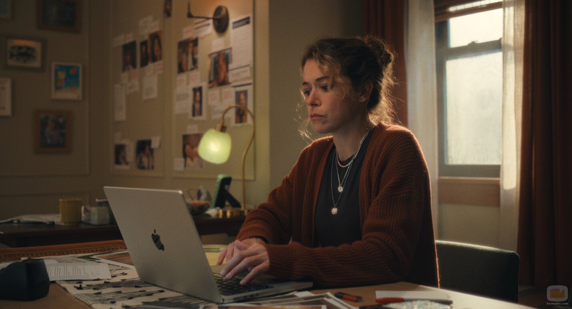 Tatiana Maslany en Capítulo 9 titulado 'Errado' de 'Satisfacción garantizada'