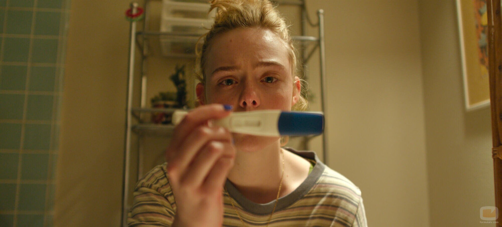 Elle Fanning en el 1x01 de 'Margo tiene problemas de dinero'