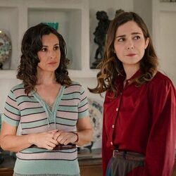 Natalia Sánchez y Xenia Tostado en Capítulo 130 titulado 'Lunes 20 de julio de 2026' de 'Sueños de libertad'