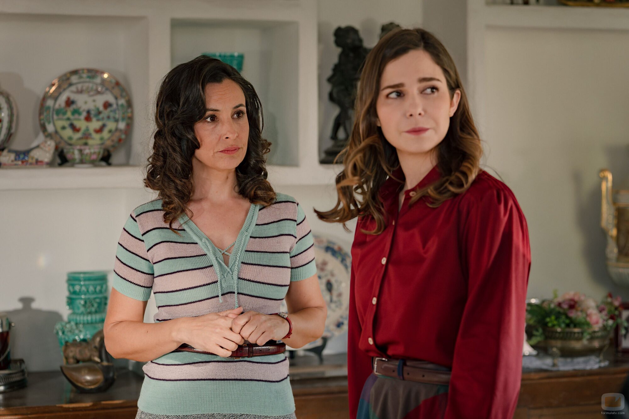 Natalia Sánchez y Xenia Tostado en Capítulo 130 titulado 'Lunes 20 de julio de 2026' de 'Sueños de libertad'