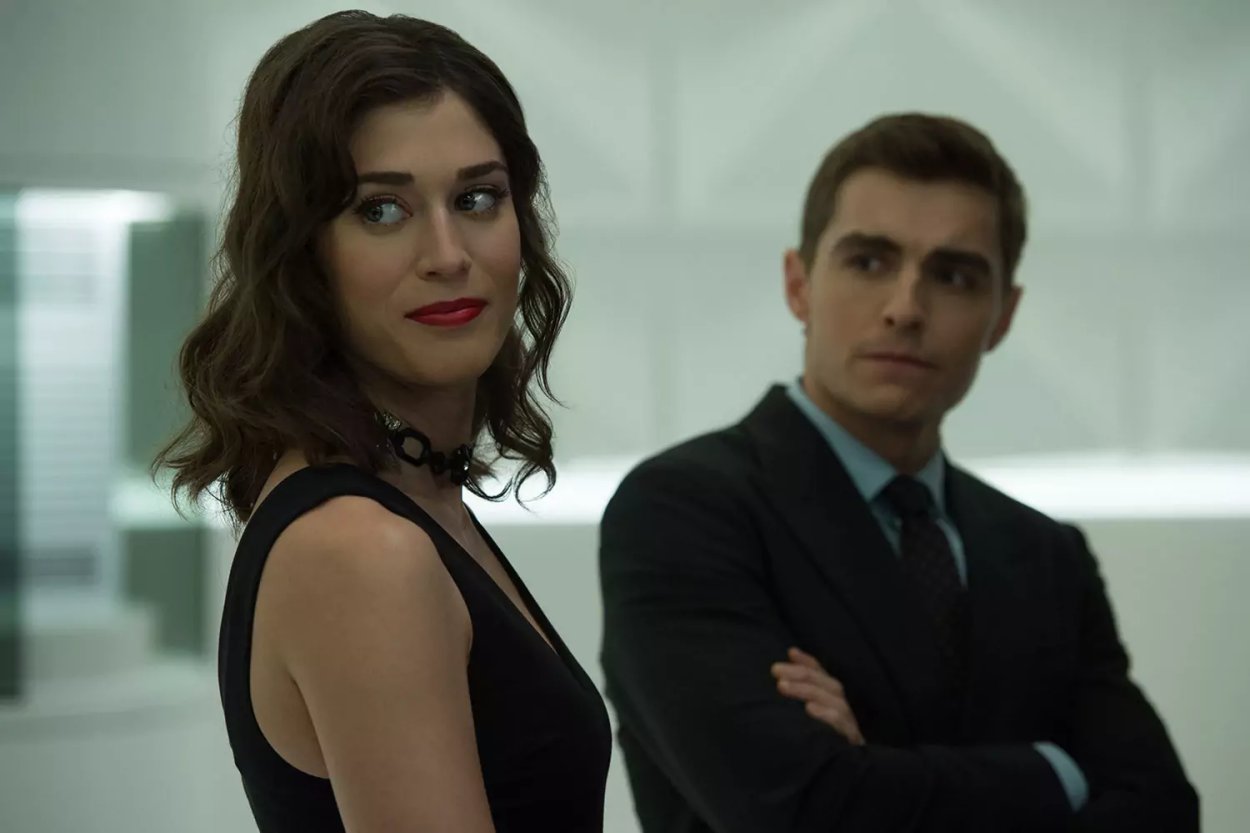 Lizzy Caplan y Dave Franco en "Ahora me ves 2"