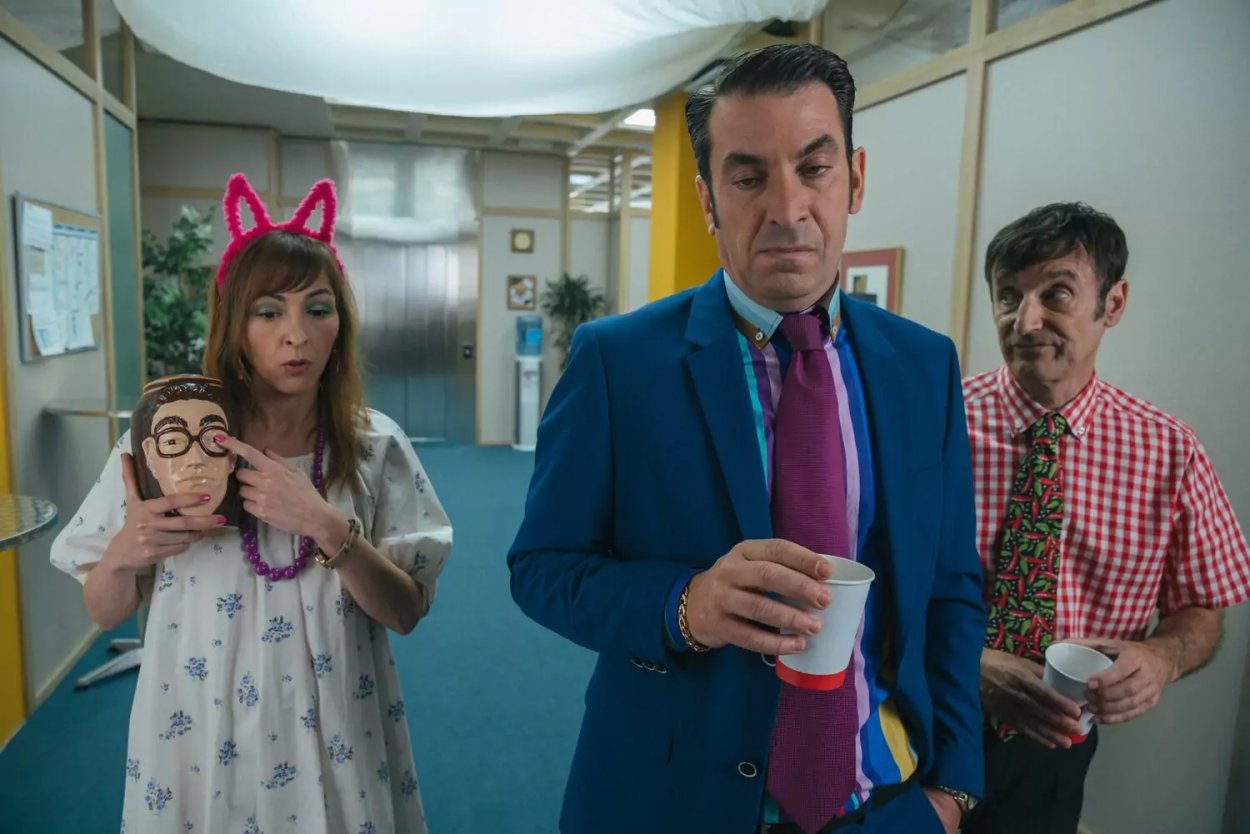 Arturo Valls con Esperanza Pedreño y Carlos Chamarro en "Camera Café: la película"