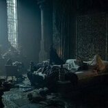 Gayle Rankin y Ewan Mitchell en 'Nunca doblegado, nunca roto' de 'House of the Dragon'