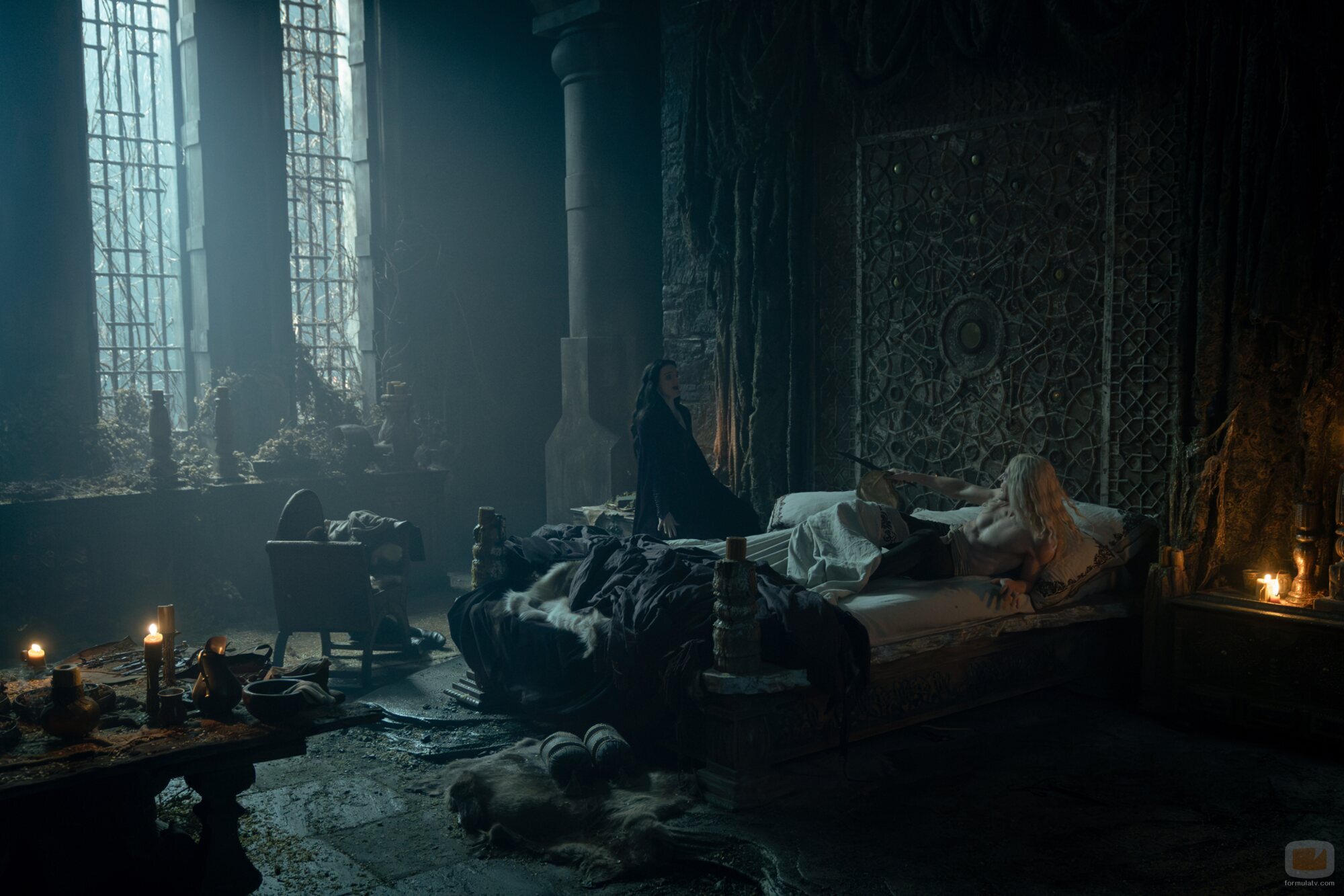 Gayle Rankin y Ewan Mitchell en 'Nunca doblegado, nunca roto' de 'House of the Dragon'