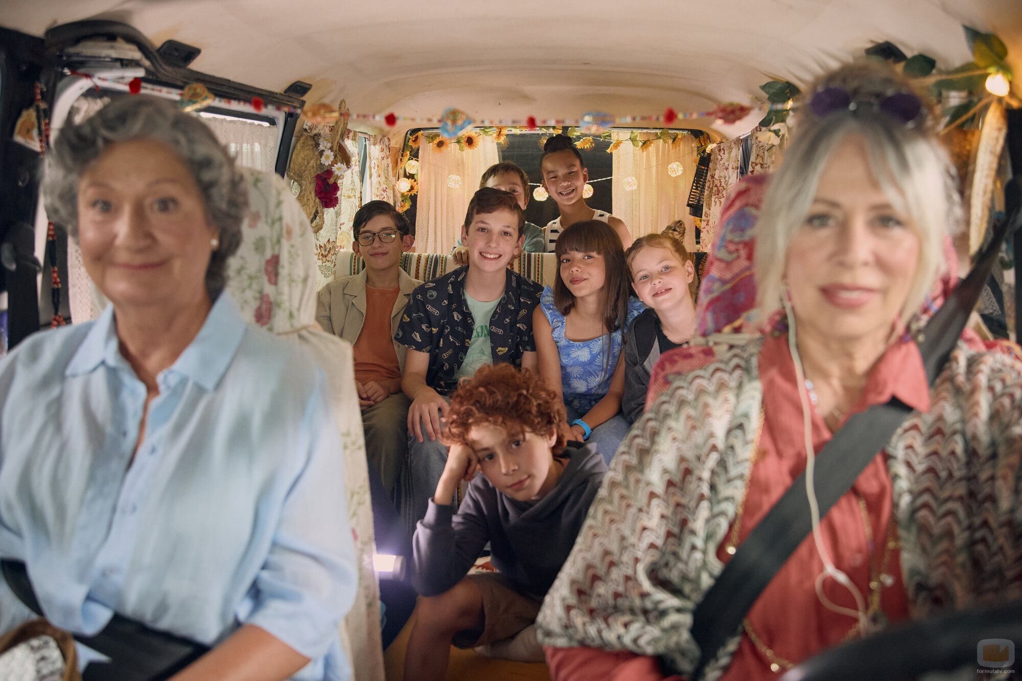 Miriam Díaz-Aroca y Rosario Pardo en 'Padre no hay más que uno, la serie'