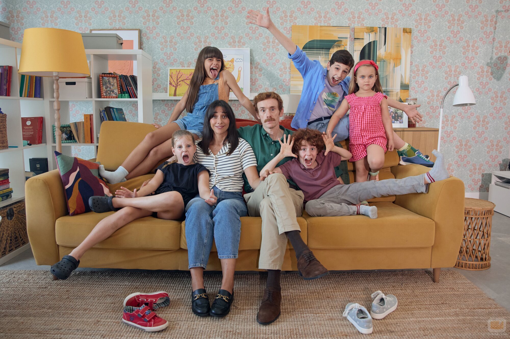 Daniel Pérez Prada y Mariam Hernández en una imagen de 'Padre no hay más que uno, la serie'