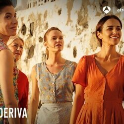 Imagen promocional de 'A la deriva'