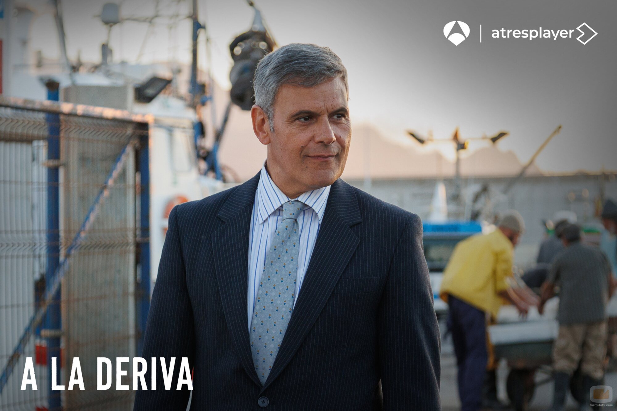 Roberto Enríquez en la serie 'A la deriva'